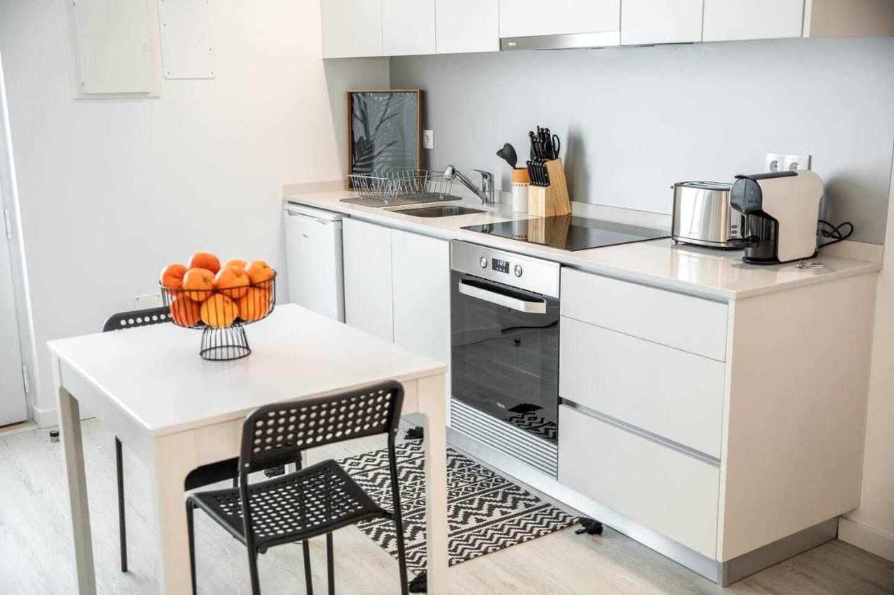 Casa Do Gato Poeta Apartment Лейрия Екстериор снимка